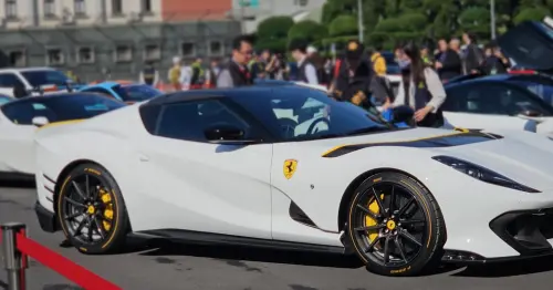 ▲拍定價排行榜第二名是FERRARI 812-COMPETIZIONE的6500萬，起標價則是5800萬。（圖／記者劉松霖攝）