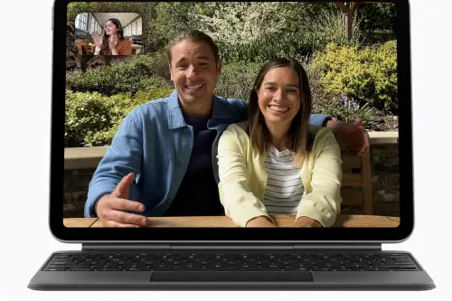 ▲ iPad Air M4版提供Center Stage 相機、麥克風與揚聲器，同時具備Apple Intelligence 能力。（圖／翻攝官網）