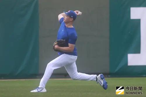 經典賽直擊／陳柏毓進牛棚練投！定位曝光：先發或第2號登板投手