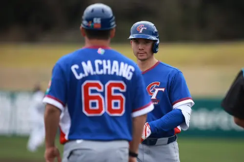 經典賽直擊／費仔核彈頭啟動！扛第1棒沒壓力　感謝「龍貓」信任