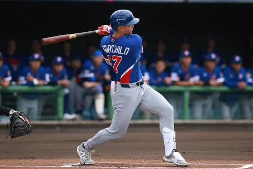 ▲大聯盟核彈頭「費仔」費爾柴德打擊狀況調整相當好，熱身賽打出百分百上壘成績。（圖／記者葉政勳攝）