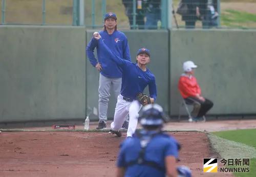 經典賽直擊／抗澳王牌浮現！徐若熙練投藏玄機　雙先發藍圖成形