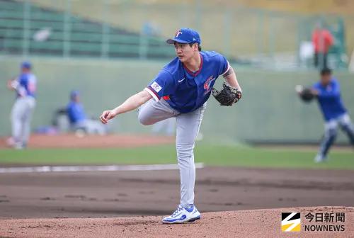經典賽直擊／看到張峻瑋投球！齊藤和巳很放心：去感受成長的壓力
