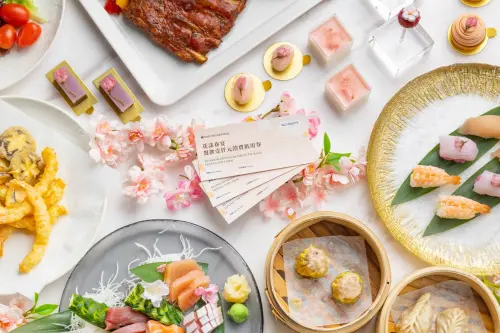 ▲高雄日航酒店推「花漾春宴」住房專案，每房5700元起，還送3000元餐飲抵用金，可用在buffet等餐廳。（圖／高雄日航酒店提供www.nikkokaohsiung.com）
