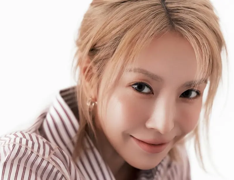 BoA寶兒離開SM自己當老闆！公開員工合照　拒走傳統大公司體制