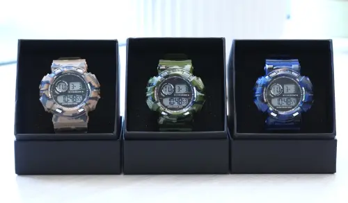 ▲台中市政府送給役男的電子錶據說相當「粗勇」，很多人退伍後仍繼續戴。（圖／台中市政府提供，2026.03.03）