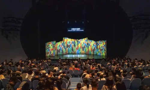 ▲《好餓的毛毛蟲秀》每到假日場都爆滿。（圖／愛樂愛城、環心娛樂提供）