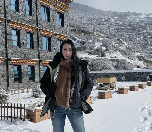 劉怡萱也不敵當年最美小三「邱主任」　她仙氣依舊現況曝光
