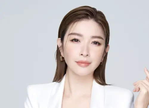 許維恩確診乳癌「切除雙乳」！老公王家梁陪動手術：想陪女兒長大