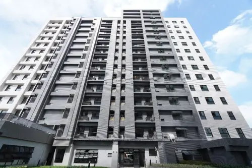 ▲高雄鳳山鳳松安居鄰近文山特區及鳳山車站商圈，生活機能完善。（圖／國家住都中心提供hurc.org.tw）