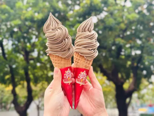 ▲酷聖霜新口味「開心果巧克力」，濃郁香醇的冰淇淋食感迎接春暖花開的季節。（圖／7-11.com.tw）