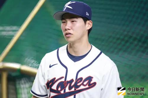 韓國「慶祝手勢」藏洋蔥！教頭揭飛機意義　台日韓上壘都比什麼？