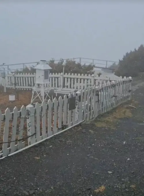 ▲今（4）日3500公尺以上高山有降雪或固態降水的機率，高山路面易結霜或積冰。（圖／翻攝自中央氣象署畫面cwa.gov.tw）