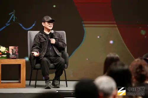 ▲李連杰笑說上次來演講要跟觀眾澄清自己沒死，這次來台又要回應換血、換心臟等謠言。（圖／記者邱曾其攝）