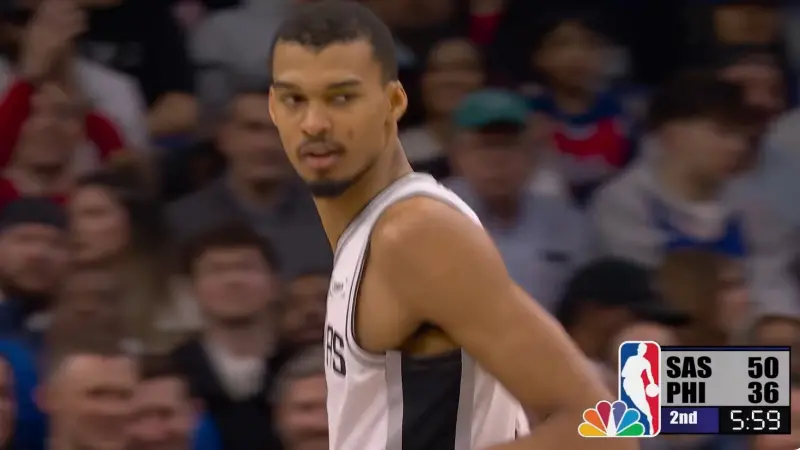 文班亞馬穿梭到90年代NBA？竟是轉播方巧思　球迷淚目：都是回憶