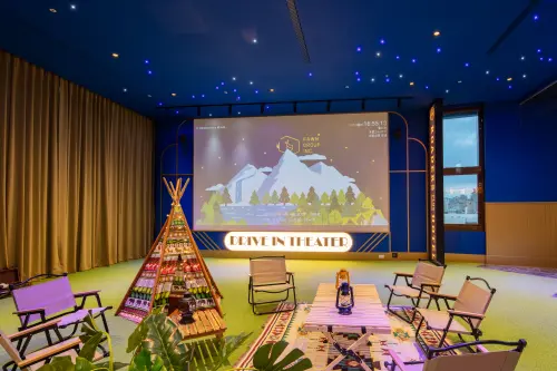 ▲小鹿文娛旗下多家旅館將於公共空間設置大型投影與音響設備，圖為「路徒PLUS行旅」。（圖／小鹿文娛提供www.fawn-group.com）