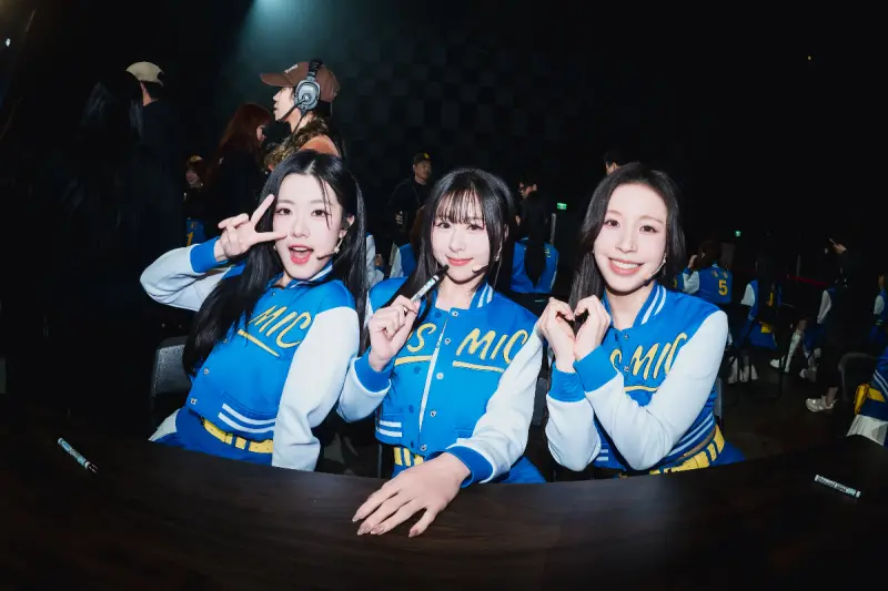 《宇宙啦啦隊》未播先轟動　首賣週邊秒殺、粉絲排隊3小時不散場