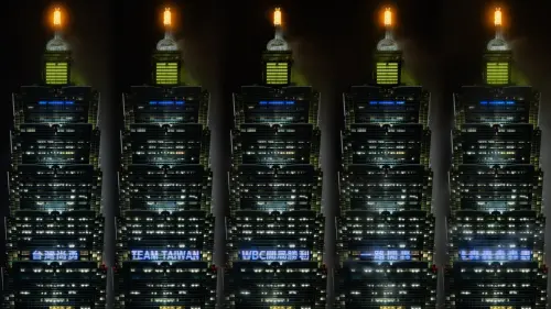 ▲台北101自今（4）日起連續5天點燈應援，首日點燈文字依序為「台灣尚勇、TEAM TAIWAN、WBC開局勝利、一路開轟、轟轟轟轟轟轟轟」。（圖／台北101提供）