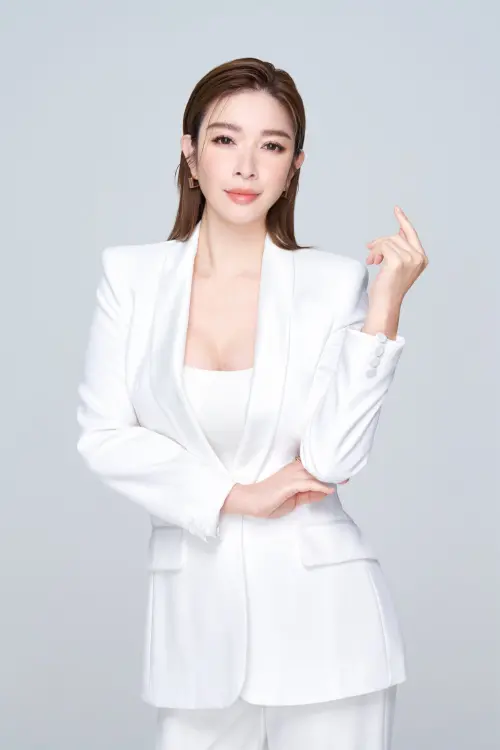 ▲許維恩罹患乳癌切除雙乳並重建，本人發聲吐露心境。（圖／許維恩臉書）