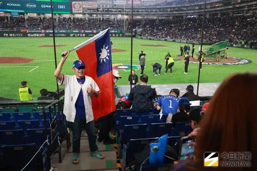 台灣球迷氣勢太狂！日本嚇壞：東京巨蛋震動　「台灣應援」衝熱搜