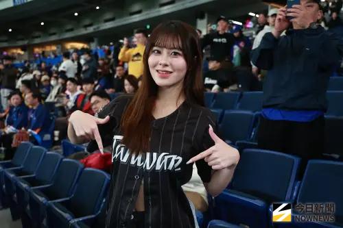 ▲WBC經典賽中華隊出場比賽吸引大批台灣球迷買票進東京巨蛋應援。（圖／記者葉政勳攝 ,2026.03.05）