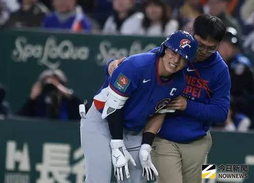 陳傑憲經典賽手指被打歪！Threads暴動狂轟：觸身球打手上是怎樣