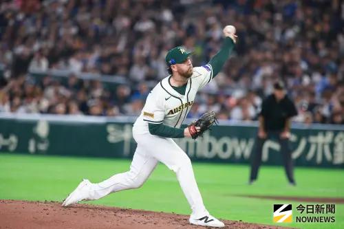 ▲WBC經典賽澳洲隊中繼投手Jack O'Loughlin對陳傑憲投出手部觸身球，全場台灣球迷譁然。（圖／記者葉政勳攝 ,2026.03.05）