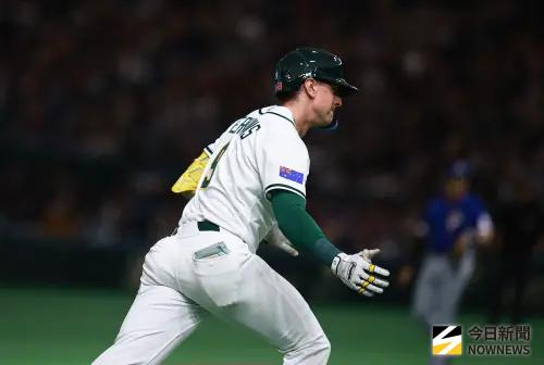 ▲WBC經典賽澳洲隊捕手Perkins對陳柏毓敲出關鍵兩分全壘打。（圖／記者葉政勳攝 ,2026.03.05）