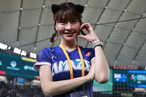 ▲不少日本球迷上傳現場拍攝、或是翻攝的人氣成員峮峮當作主照，貼文中說到，「還是最喜歡峮峮」（圖／記者葉政勳攝 ,2026.03.05）