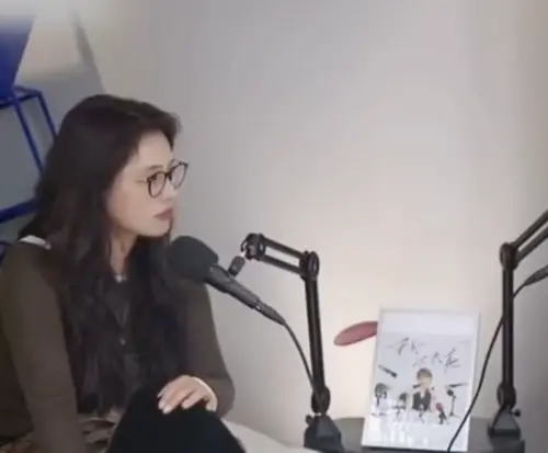 ▲馬思純（如圖）在節目中回應自己已經分手張哲軒。（圖／翻攝自微博）