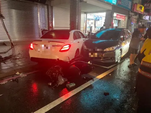 宜蘭賓士毒駕奪命！小客車遭猛撞「只剩半截」　8車受損釀1死3傷