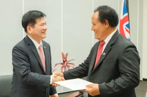 林佳龍訪吐瓦魯見證合作成果　攜手推動氣候、民主與永續發展合作