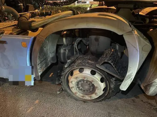 國道彰化段恐怖16連撞！聯結車爆胎噴飛擊落後車　驚悚畫面曝光