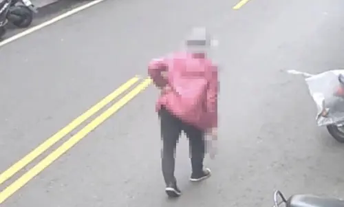 太危險！高雄7旬嬤「持刀上街」只為割回收　虛驚一場仍遭法辦