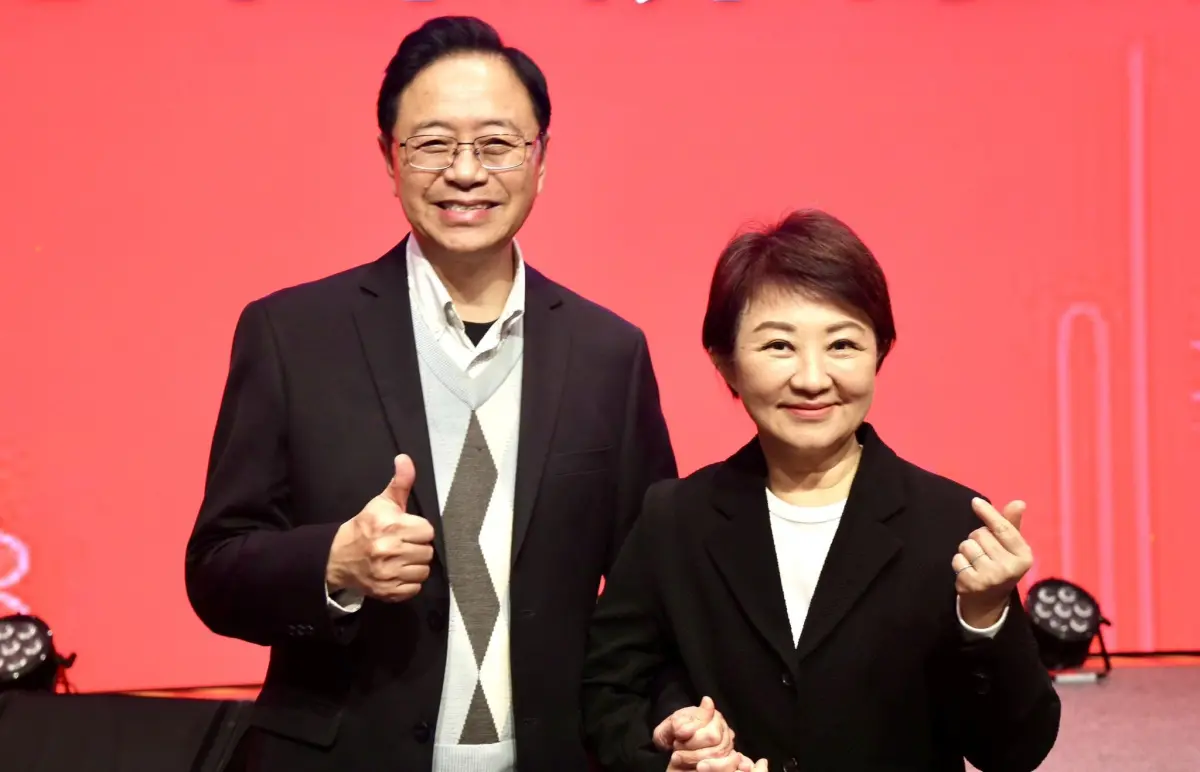 ▲張善政昨率團隊到台中，與盧秀燕十指緊扣。（圖／翻攝盧秀燕臉書，2026.03.06）