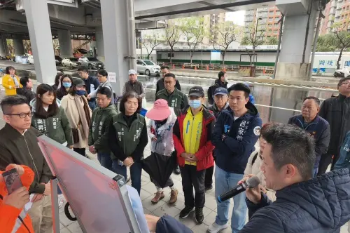 ▲新北捷運局近期密集舉辦 13 場實地會勘，針對三鶯線高架橋沿線住戶的噪音感受「對症下藥」研擬降噪方案。（圖／新北捷運局提供）