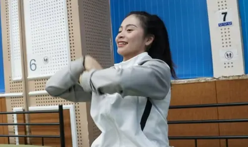 ▲方莞靈因為出眾的外貌而被封為「舉重精靈」。（圖／翻攝方莞靈 Fang,Wan-Ling臉書）