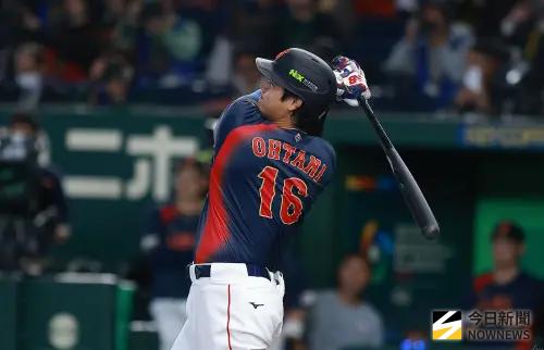 ▲日本隊在領先雙位數後依然紀律選球、沒有一絲鬆懈、沒有一個多餘動作，印證日本棒球「毫不留情擊潰對手是最高尊重」的核心底蘊。（圖／記者葉政勳）