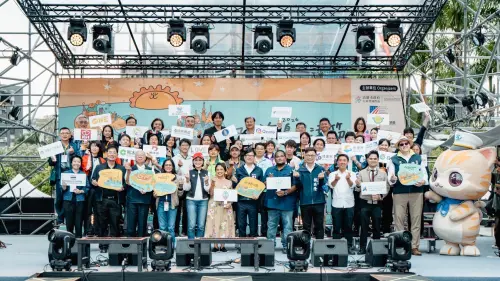 日光海島生活節登場　陳其邁盼外國友人視高雄為第二個家