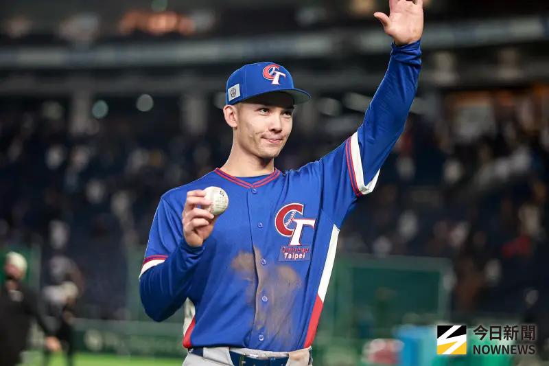 直擊／費仔加倍奉還滿貫砲　順利換回首轟：為母親家鄉奮戰很榮幸