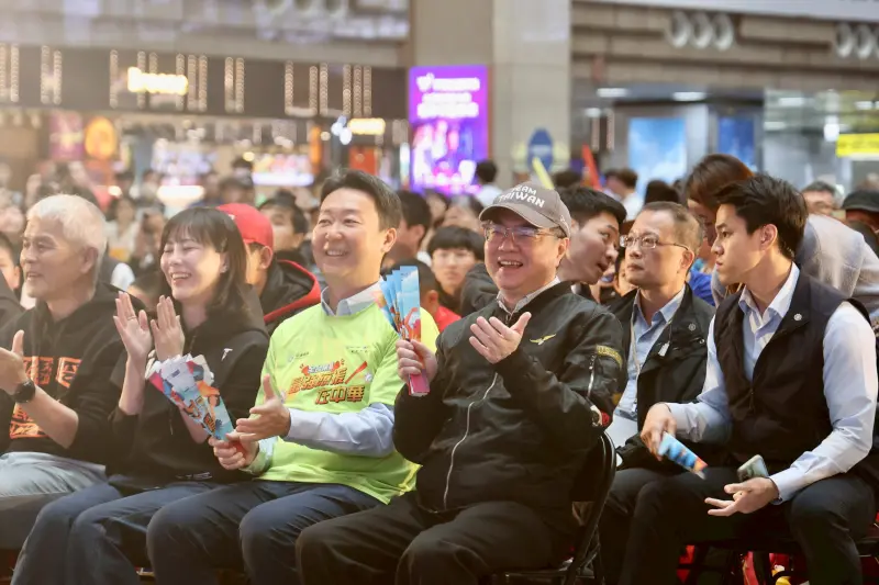    ▲卓榮泰今日出席台北車站WBC經典賽直播派對為Team Taiwan加油。（圖／NOWNEWS攝影中心）  