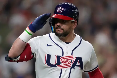 ▲舒瓦伯（Kyle Schwarber）在這次美國隊擔任中心打線，展現相當強悍的長程火力。（圖／美聯社／達志影像）