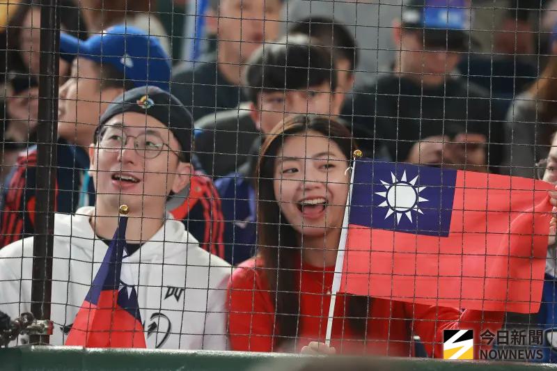 東京巨蛋根本上中華隊主場！台灣球迷太熱情　日媒看傻：韓國客場