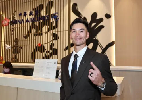 費仔連2天關鍵全壘打！IG飆破10萬粉絲　台灣人洗版告白：超愛你