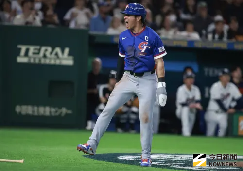 ▲2026年世界棒球經典賽，中華隊5比4氣走韓國，延長賽隊長陳傑憲帶傷跑壘的畫面，再次締造經典。（圖／記者葉政勳攝）