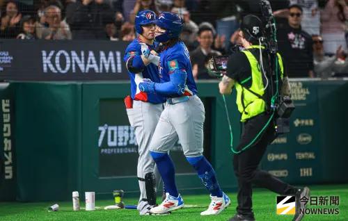 ▲WBC中華隊三壘手張育成敲出陽春全壘打。（圖／記者葉政勳攝 ,2026.03.08）