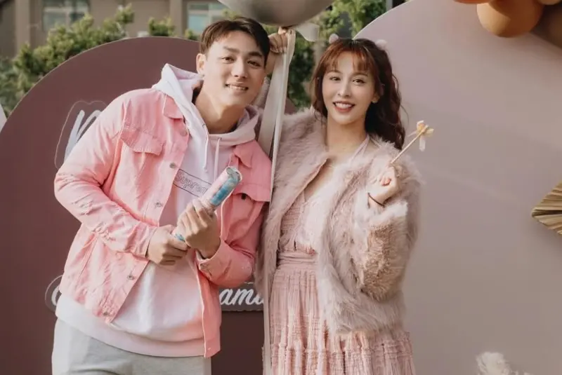 中華隊WBC經典賽贏韓國！陳晨威愛妻啾啾挺孕肚放閃：辛苦了老公