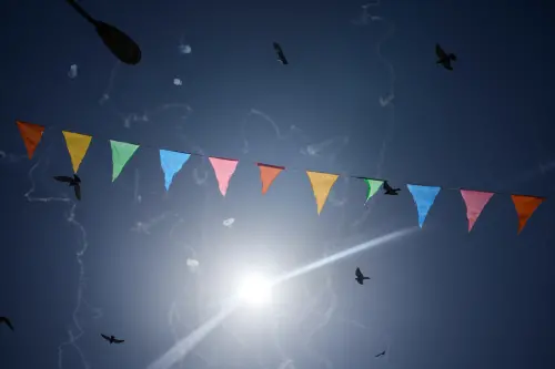 打仗真的在燒錢！《富爸爸》揭「飛彈炸掉白銀」戰爭暴利真相