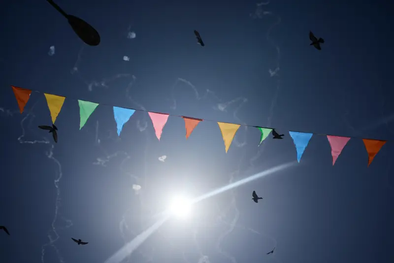 打仗真的在燒錢！《富爸爸》揭「飛彈炸掉白銀」戰爭暴利真相