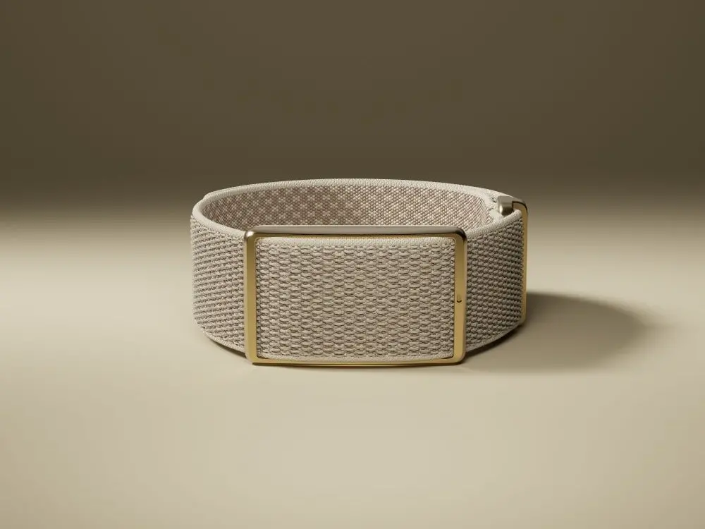 ▲Polar推出首款無螢幕運動手環Polar Loop，採用無按鍵設計，搭配尼龍腕帶與錶扣，主打佩戴更輕盈貼合。（圖／業者提供）